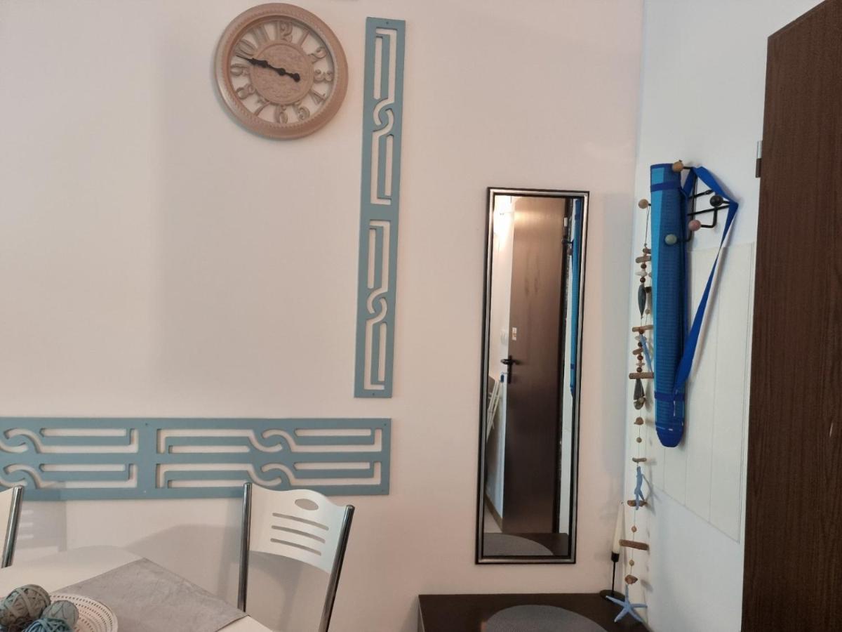 Апартамент Blue Summer - Уют, Близо До Морето Burgas Bagian luar foto